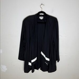 Just Right Open Front Top with White Trim Size 3X